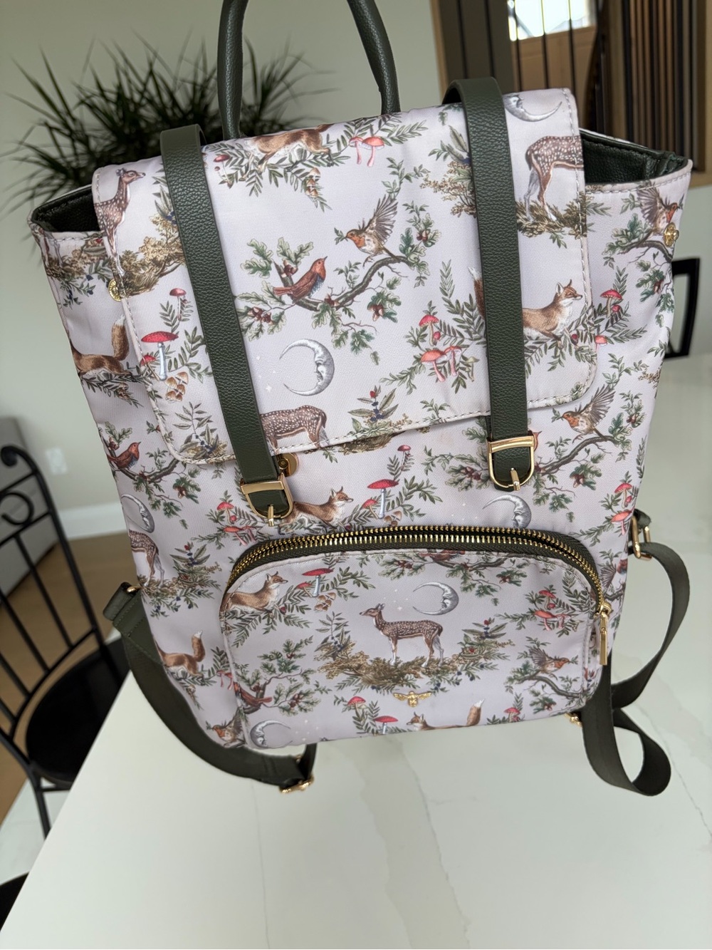 Authentic Fable England Backpack, “A Night’s Tale” edition. - Picture 5 of 5